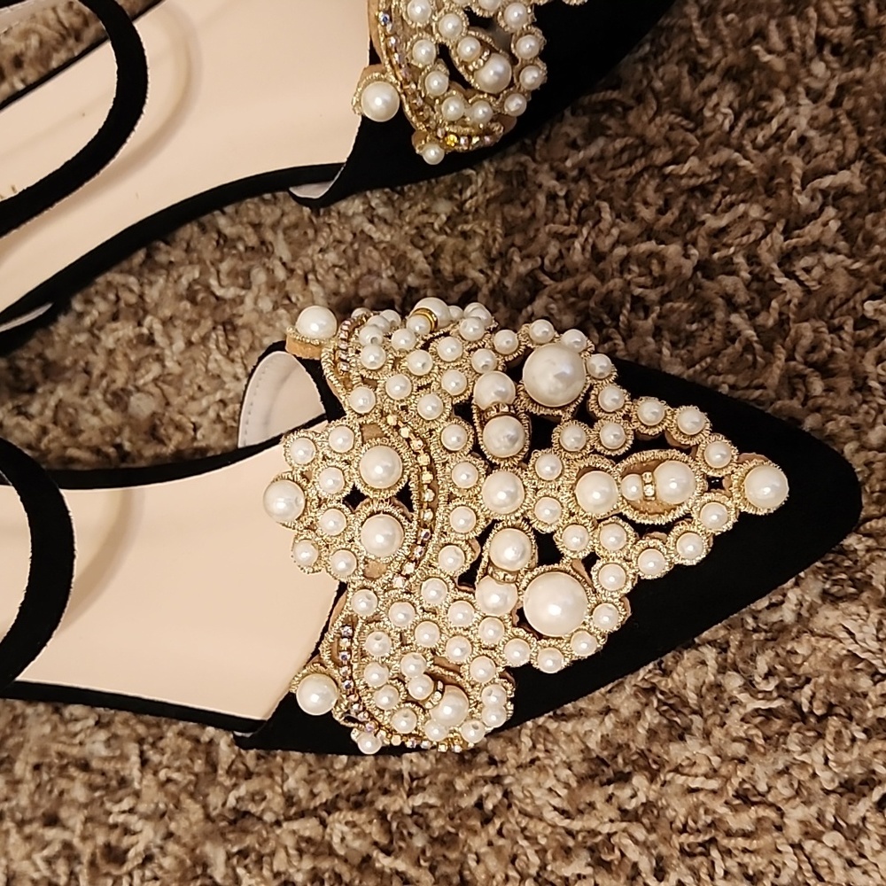 Shoes - Picture 2 of 3